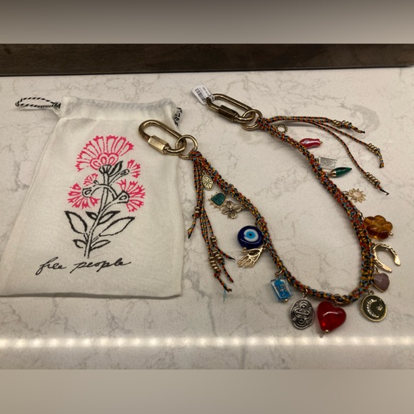 NWT FREE PEOPLE Friendship Swag Bag Charm - Picture 4 of 8